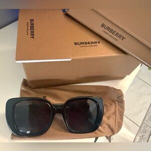 Burberry Black Sunglasses with Tan Case
